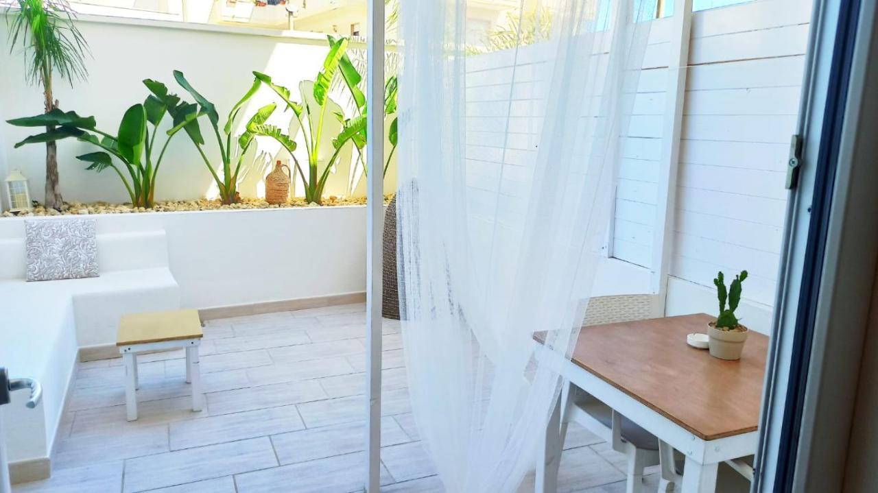 B&B Suites Via Del Mare Presicce Exterior photo